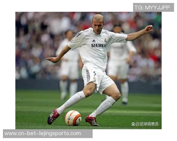 倒计时8个月!53岁齐达内行将出山:回绝一切约请 只等法国 倒计时8个月!53岁齐达内行将出山:回绝一切约请 只等法国